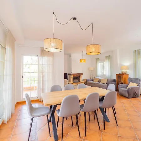 Σπίτι διακοπών Cubo's Cicara Family Private Pool & Relax