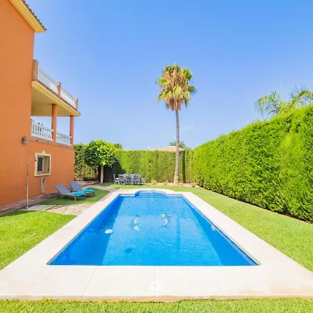 Cubo's Cicara Family Private Pool & Relax Vakantiehuis